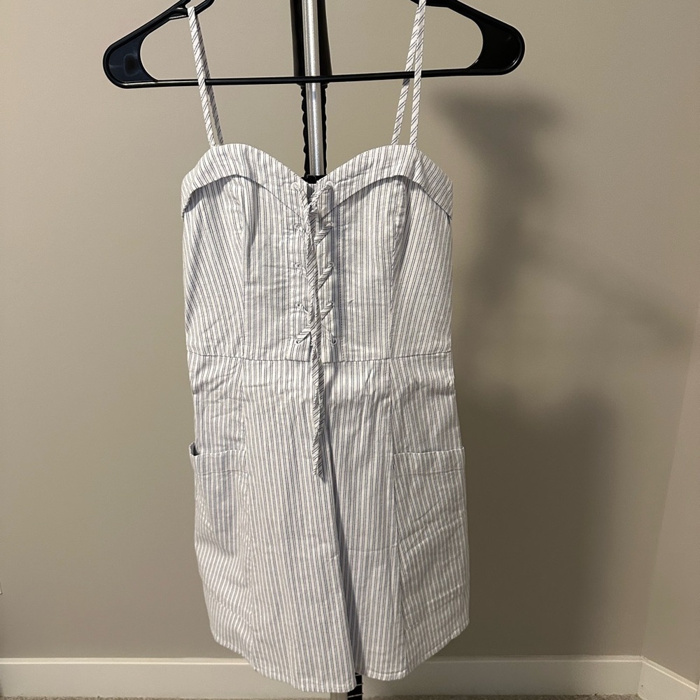 NWTs!!  Women’s Striped Linen-Like Summer Dress - Abercrombie and Fitch - XSP